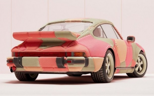 Cтарі Porsche 911 &laquo;одягнули&raquo; в оригінальні &laquo;костюми&raquo;