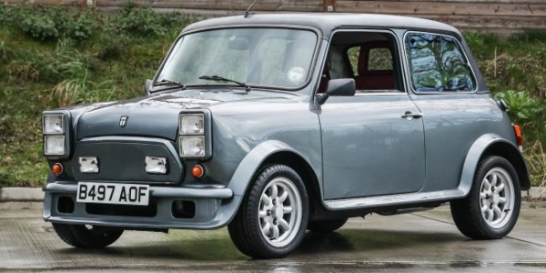 На аукціон виставили унікальний MINI 1000 HLE