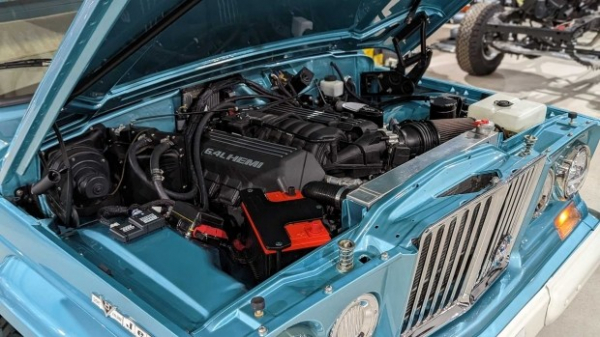 Рестомод 57-річного Jeep Gladiator оцінили у 295 000 доларів Рестомод 57-річного Jeep Gladiator оцінили у 295 000 доларів