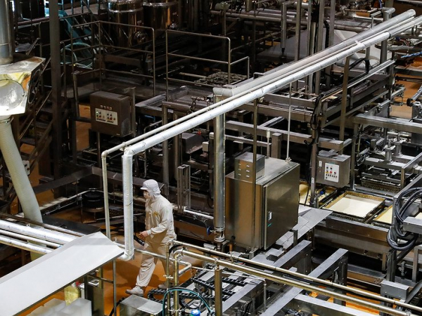 Южная Корея запрещает поставки автомобильных запчастей в Россию