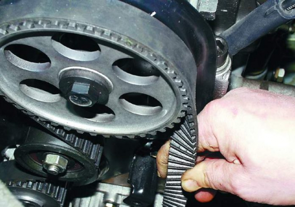 Как заменить ремень ГРМ ВАЗ 2114: тонкости и нюансы, метки ГРМ