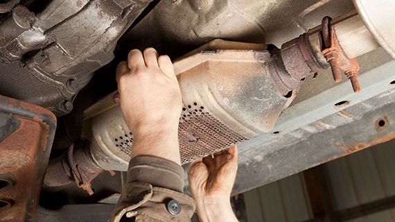 Когда менять катализатор в автомобиле: от чего зависит срок службы катализатора Когда менять катализатор в автомобиле: от чего зависит срок службы катализатора