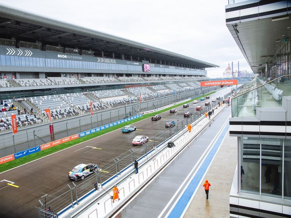 Петербуржец и анапчанин выиграли по 1 000 000 рублей на АЗС