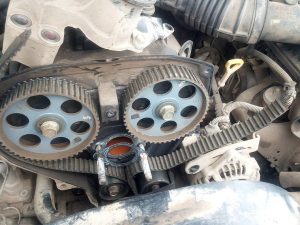 По каким причинам часто рвется ремень ГРМ: причины обрыва