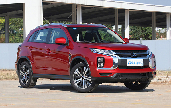 В России объявлен старт продаж кроссовера Mitsubishi ASX стоимостью 2,5 млн рублей В России объявлен старт продаж кроссовера Mitsubishi ASX стоимостью 2,5 млн рублей