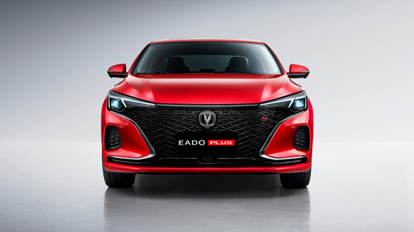 В России стартовали продажи седанов Changan Eado Plus из Китая стоимостью 2,2 млн рублей