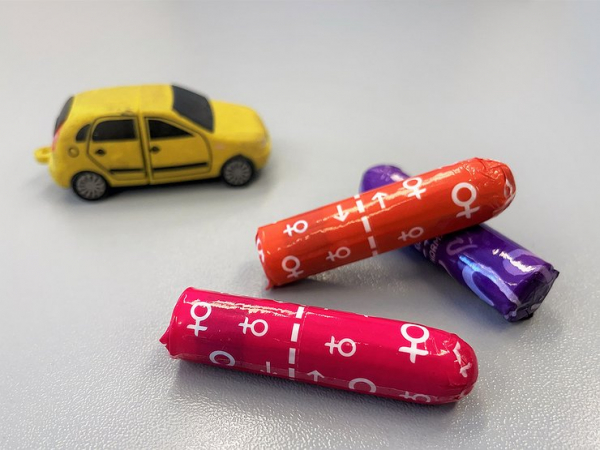 Зачем опытные водители всегда возят с собой женские тампоны