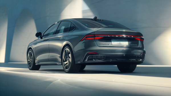 В Россию могут привезти большой седан Lincoln