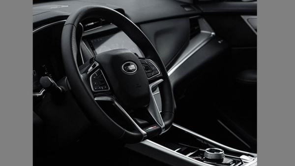 Бренд SWM раскрыл оснащение своих кроссоверов для России