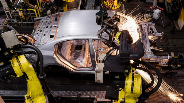 Минпромторг подтвердил планы Hyundai по продаже завода в Петербурге
Минпромторг подтвердил планы Hyundai по продаже завода в Петербурге