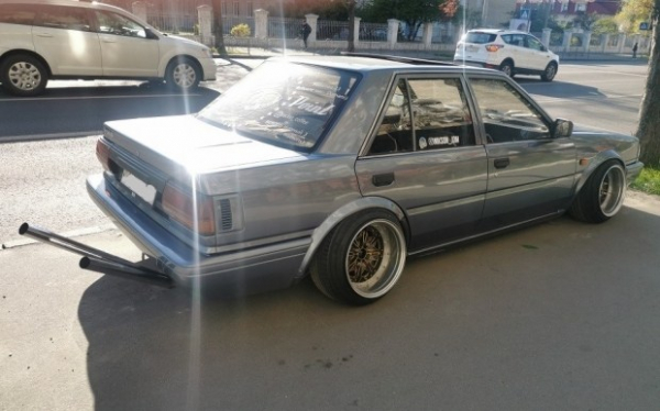 У Києві помічено раритетний Nissan Bluebird у нестандартному тюнінгу