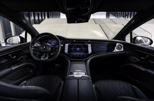 Новий Mercedes-AMG EQS53 доопрацювали спеціалісти Brabus