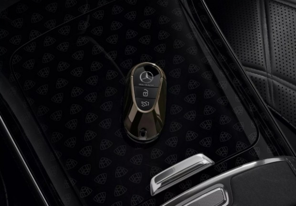 Mercedes-Maybach представив &laquo;нічну серію&raquo; всього модельного ряду