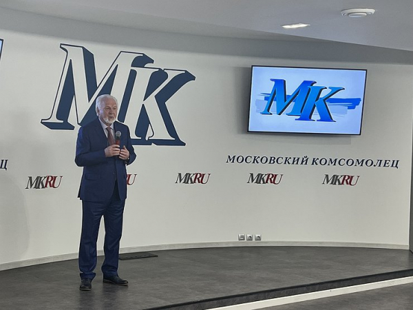 Безаварийное вождение: Павел Гусев сорок лет за рулем «МК» Безаварийное вождение: Павел Гусев сорок лет за рулем «МК»