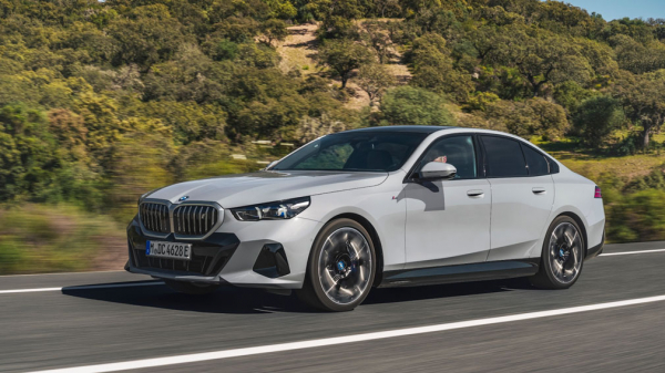 Дебютировал новый BMW 5-Series Дебютировал новый BMW 5-Series