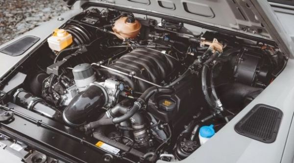 Класичний Land Rover Defender повернувся у лімітованій версії