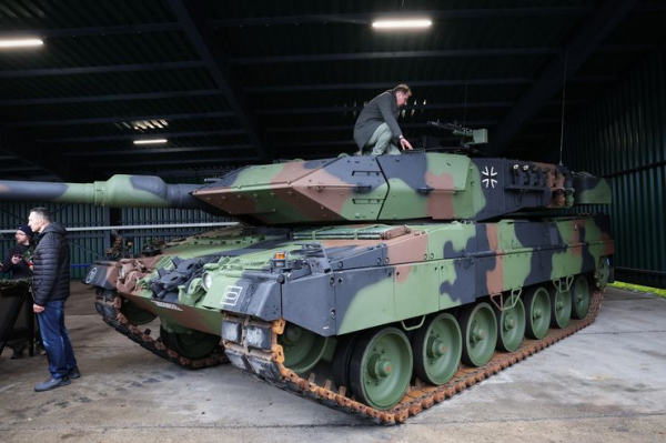 Четыре трупа возле танка: немцы рассказали, как русские будут жечь хваленые Leopard