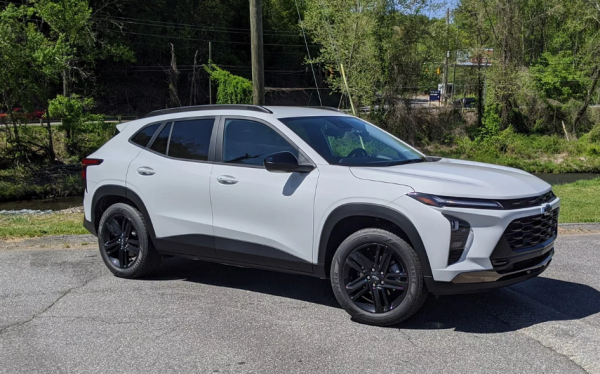 Что известно о новом поколении малолитражного внедорожника Chevrolet Trax