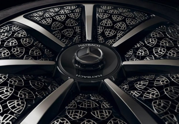 Mercedes-Maybach представив &laquo;нічну серію&raquo; всього модельного ряду