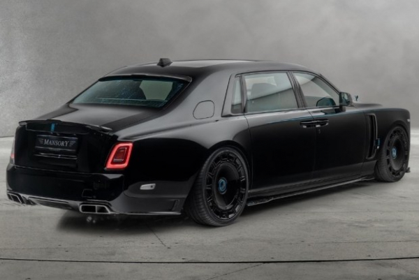 Ательє Mansory показало екстравагантний Rolls-Royce Phantom