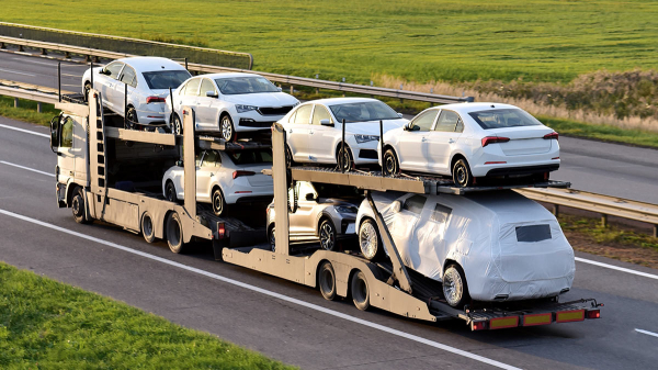 DP.RU: премиальные автомашины вернулись в Россию по параллельному импорту в 2023 году