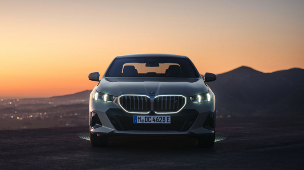 Дебютировал новый BMW 5-Series Дебютировал новый BMW 5-Series