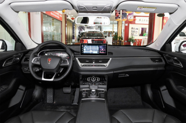 Эксклюзивный седан Hongqi H5 первого поколения уже доступен в России