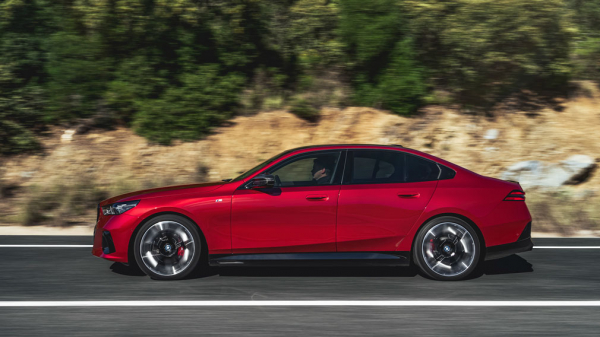 Дебютировал новый BMW 5-Series Дебютировал новый BMW 5-Series