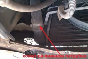 Как заменить антифриз на Рено Логан самому