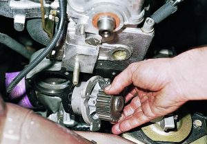 Как заменить помпу на ВАЗ 2114 самостоятельно  &nbsp;