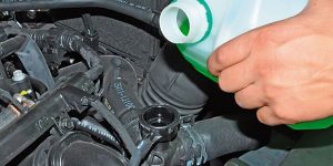 Какой антифриз заливать в Хендай Солярис: особенности подбора охлаждающей жидкости
