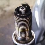 Какой должен быть зазор на свечах зажигания: что нужно знать