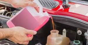 Когда менять ТОСОЛ в автомобиле или заливать свежий антифриз: когда нужна замена охлаждающей жидкости