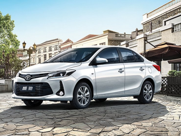 Лучше Kia Rio: в Россию приехал седан Toyota за 2 миллиона рублей Лучше Kia Rio: в Россию приехал седан Toyota за 2 миллиона рублей