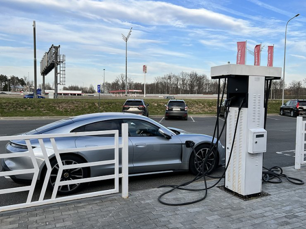 Почему из-за массового выпуска «электричек» резко дорожают авто с ДВС Почему из-за массового выпуска «электричек» резко дорожают авто с ДВС