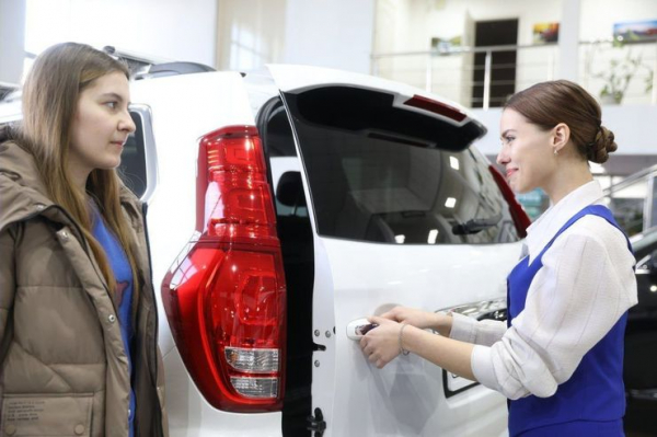 Шкура продажная: как наш корреспондент втюхивал машины, устроившись в автосалон