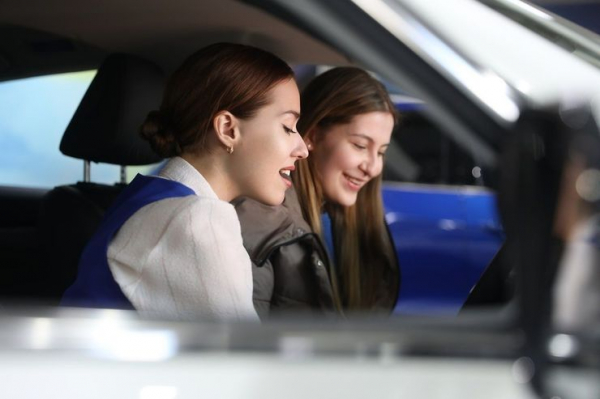 Шкура продажная: как наш корреспондент втюхивал машины, устроившись в автосалон