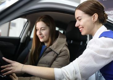 Шкура продажная: как наш корреспондент втюхивал машины, устроившись в автосалон