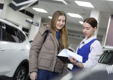 Шкура продажная: как наш корреспондент втюхивал машины, устроившись в автосалон