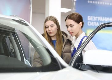 Шкура продажная: как наш корреспондент втюхивал машины, устроившись в автосалон