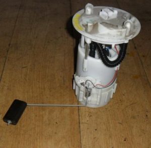 Топливный насос ВАЗ 2110: признаки неисправности бензонасоса