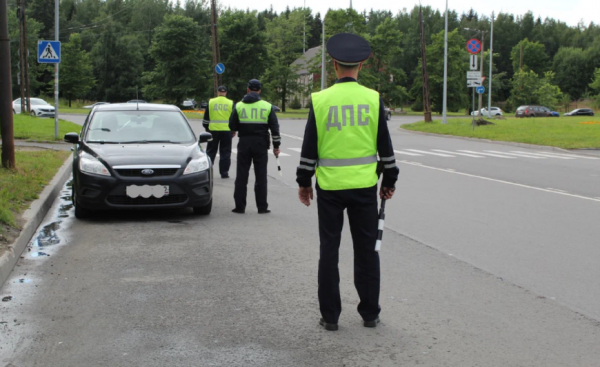 Водителей опросили, какие штрафы они хотят увеличить или уменьшить