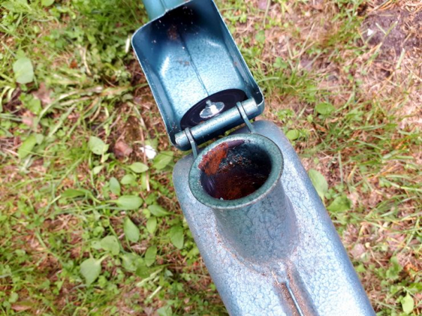 Зачем опытные водители надевают на канистру резиновое кольцо