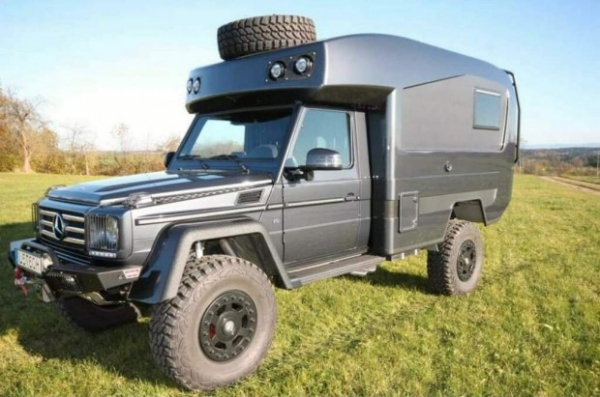 Mercedes-Benz G500 перетворили на кемпер
