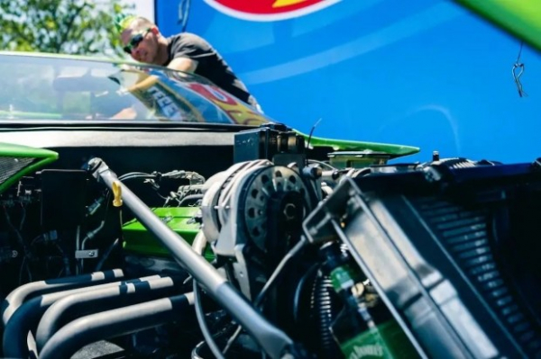 Chevrolet Camaro перетворили на дивний спорткар