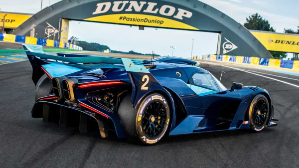 Очень мощный гиперкар Bugatti Bolide показали широкой публике Очень мощный гиперкар Bugatti Bolide показали широкой публике