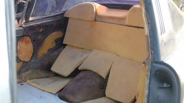 Спорткар Porsche 911 &laquo;перетворили&raquo; на незграбний лімузин