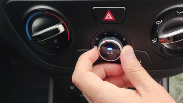 Просто добавлять фреон недостаточно: эксперт объяснил, как правильно ухаживать за кондиционером в машине Просто добавлять фреон недостаточно: эксперт объяснил, как правильно ухаживать за кондиционером в машине