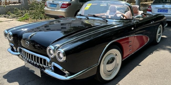 Songsang Motor показала гібридний клон Chevrolet Corvette Songsang Motor показала гібридний клон Chevrolet Corvette