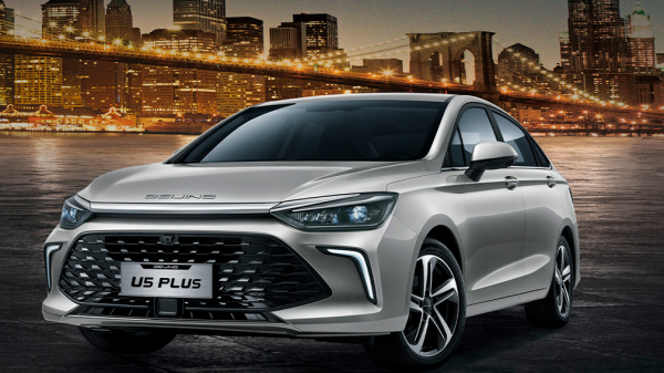 Составлен список самых дешевых новых седанов в России